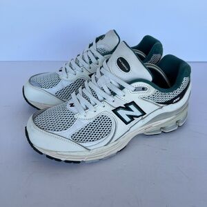 New Balance 2002R sea salt / Vintage teal sneaker 8.5 men’s